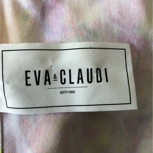 Eva & Claudi Top - Picture 5 of 8